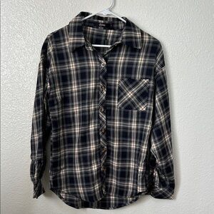 Classic Navy and Cream Plaid Button-Down Shirt